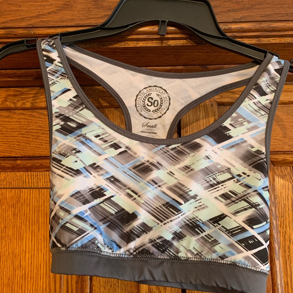 NWOT NEVER WORN SPORTS BRA